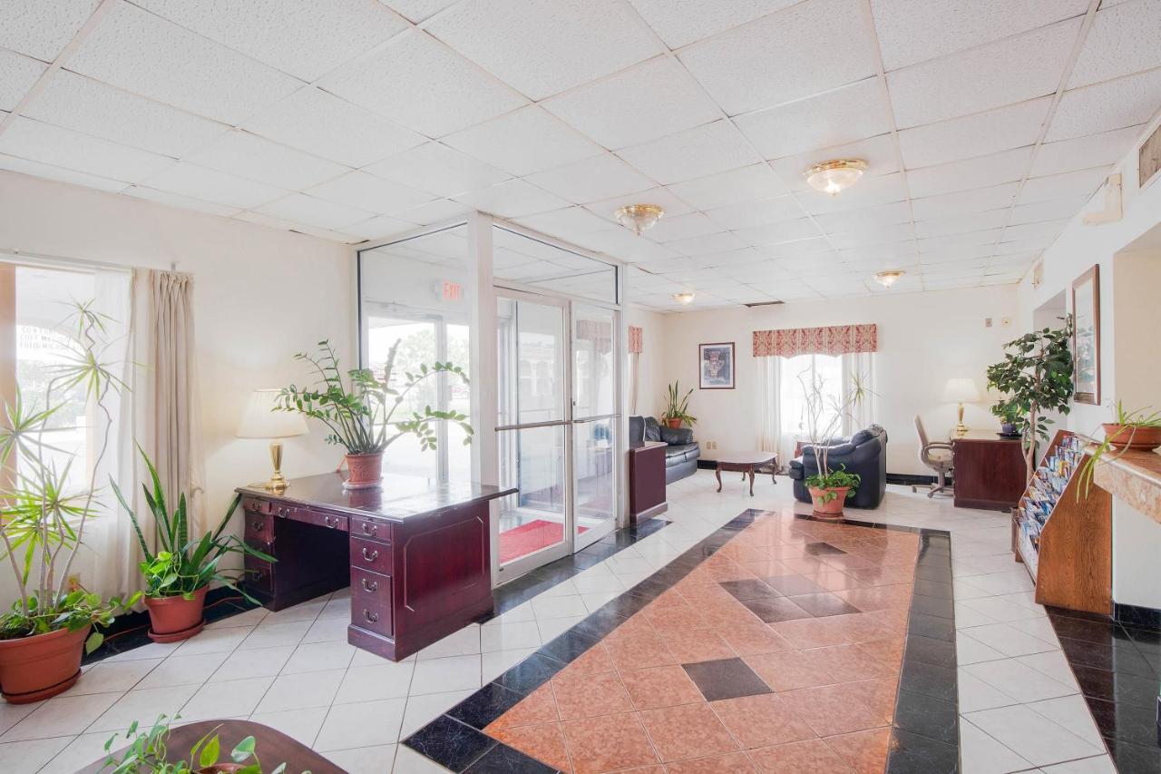Hotel O Houston East Channelview I-10 Exteriör bild